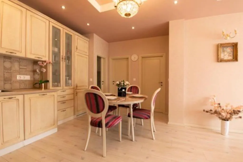 City Center Apartment contacts